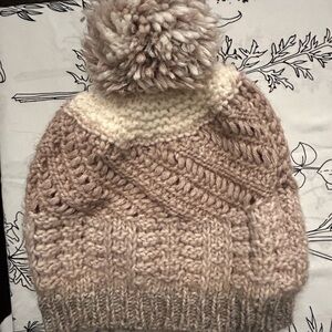 Chunky Calimar Knit Pom Pom Beanie